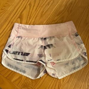 Lululemon Athletica Pink and Black Speed Up Short Low Rise Size 2
